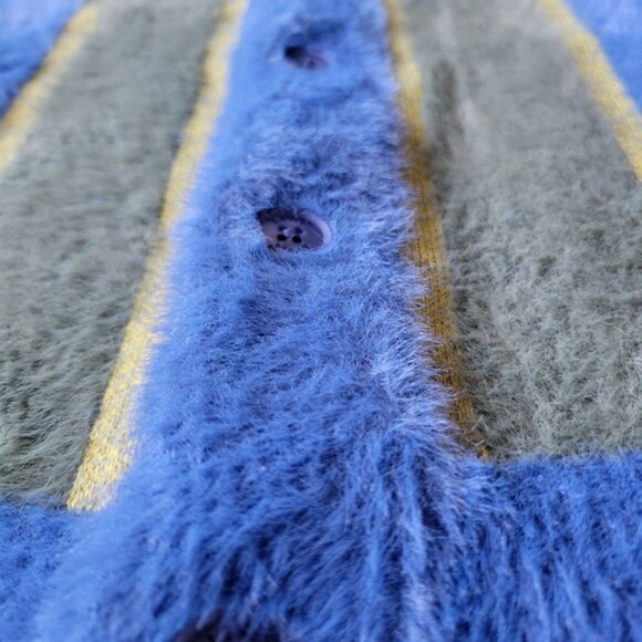 Relaxed Levi's Boxy Cardigan. - Picture 8 of 8